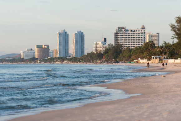 Kołobrzeg droższy niż Miami Turystyka, BIZNES - Sezon plażowy tuż za pasem, a tymczasem lato przynosi nam niespodzianki cenowe, takie, jak ta w Kołobrzegu...