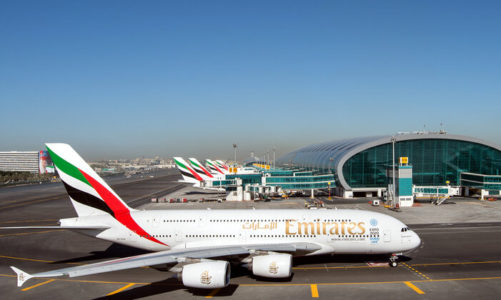 Linie Emirates opracowują innowacyjną aplikację skracającą czas postoju między lotami na lotnisku w Dubaju